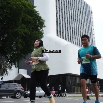 Runner Photo 8823313