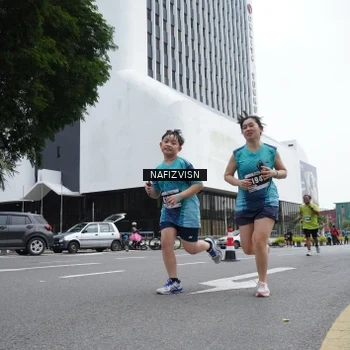 Runner Photo 8823365