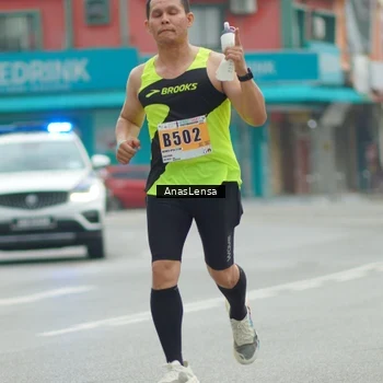 Runner Photo 8823366