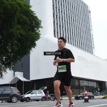 Runner Photo 8823368