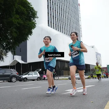 Runner Photo 8823382