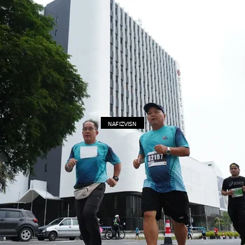 Runner Photo 8823387