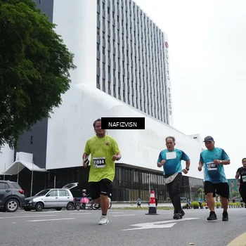 Runner Photo 8823388