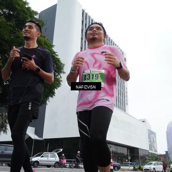 Runner Photo 8823390