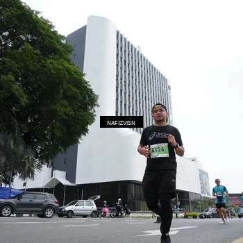 Runner Photo 8823397