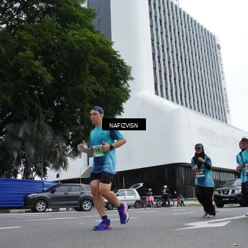 Runner Photo 8823406