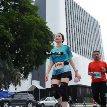 Runner Photo 8823428