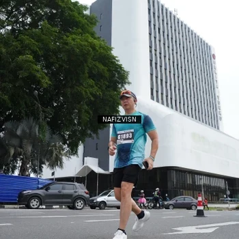 Runner Photo 8823432