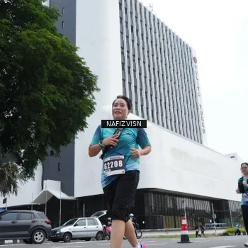 Runner Photo 8823449