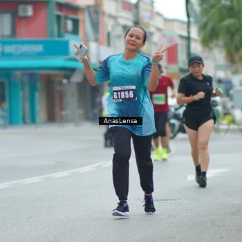 Runner Photo 8823477