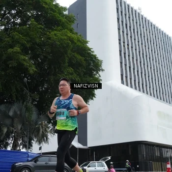 Runner Photo 8823504