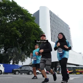 Runner Photo 8823530