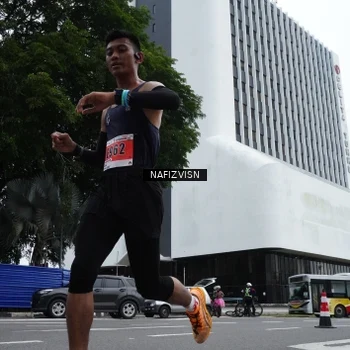Runner Photo 8823565