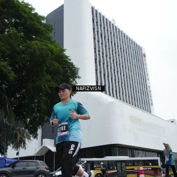 Runner Photo 8823583