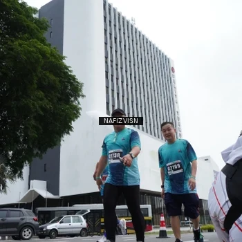 Runner Photo 8823643