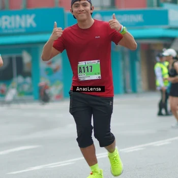 Runner Photo 8823660