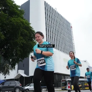 Runner Photo 8823684