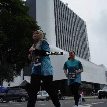 Runner Photo 8823687