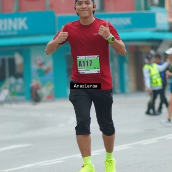 Runner Photo 8823735