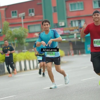 Runner Photo 8823744