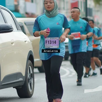 Runner Photo 8823802