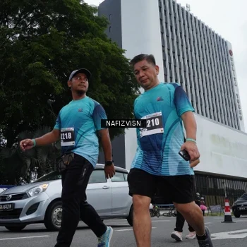 Runner Photo 8823805