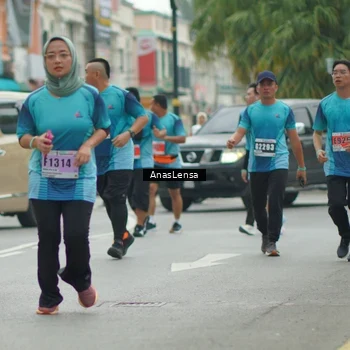 Runner Photo 8823806