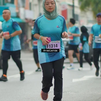 Runner Photo 8823807