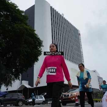 Runner Photo 8823814
