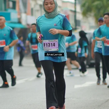 Runner Photo 8823840