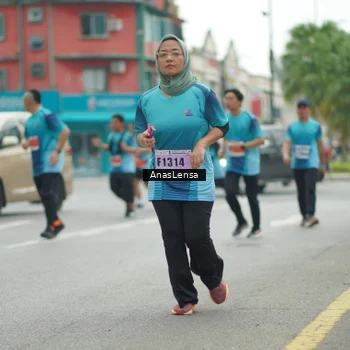 Runner Photo 8823855