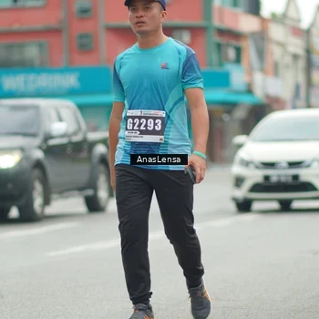 Runner Photo 8824003