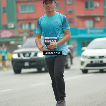 Runner Photo 8824050