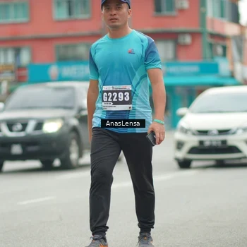 Runner Photo 8824052
