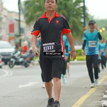 Runner Photo 8824055
