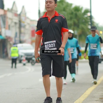 Runner Photo 8824063