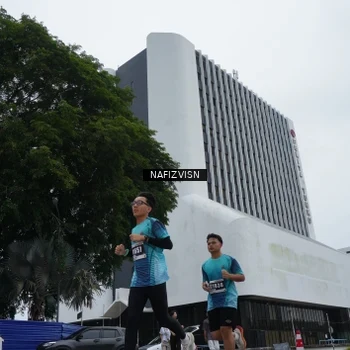 Runner Photo 8824085