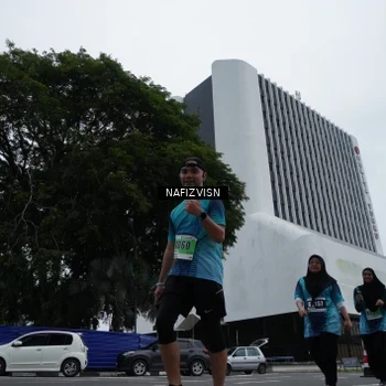 Runner Photo 8824101