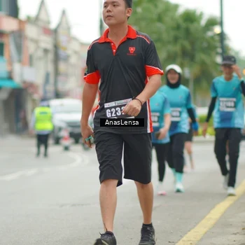 Runner Photo 8824107