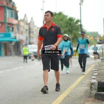 Runner Photo 8824113