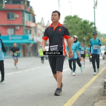 Runner Photo 8824114