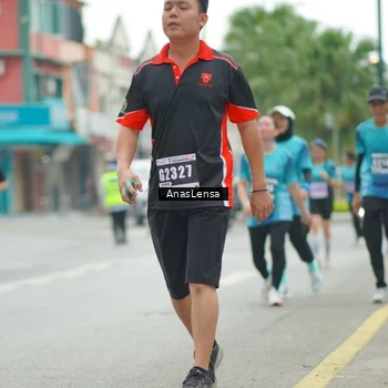 Runner Photo 8824116