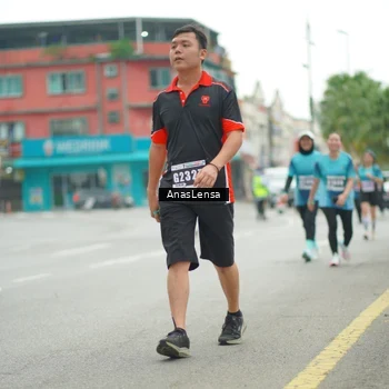 Runner Photo 8824123