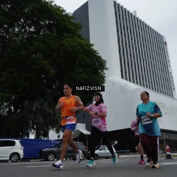 Runner Photo 8824140
