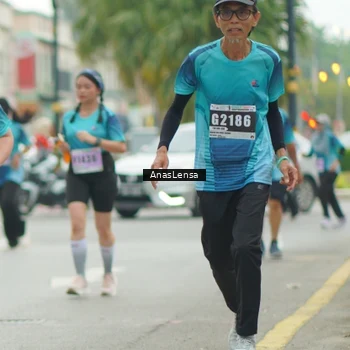 Runner Photo 8824151