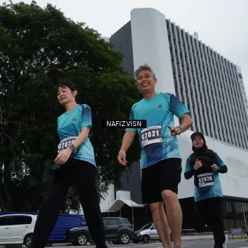 Runner Photo 8824182