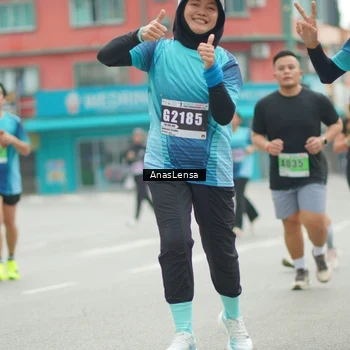 Runner Photo 8824202