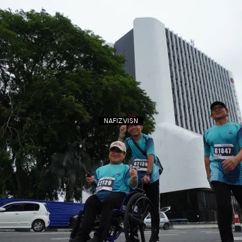 Runner Photo 8824219