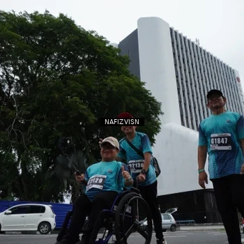Runner Photo 8824221