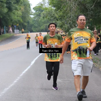 Runner Photo 8824256